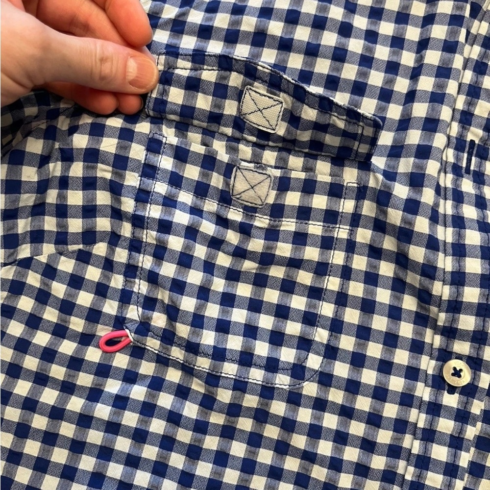 Vineyard Vines Women’s Outdoor Performance Long Sleeve Blue Gingham Button Down - Picture 5 of 12